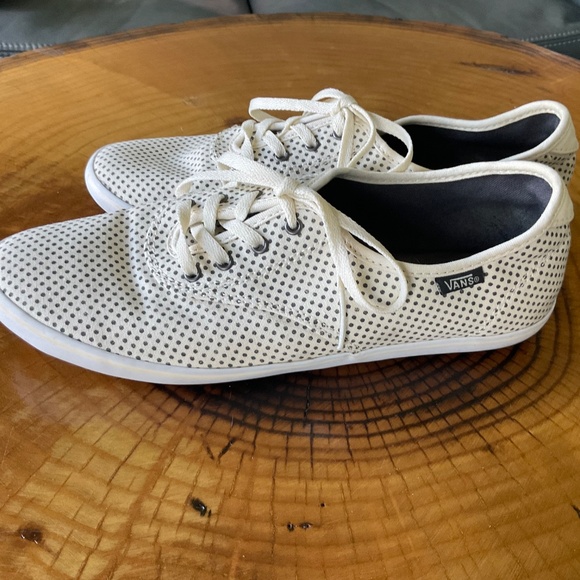 VANS OFF THE WALL Cream and Dark Gray Polka Dot Tennis Shoes Sneakers Sz 9 - Picture 3 of 13